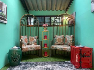This fully furnished two bedroom, three bathroom town house has a usable area total 240 sq.m.(2,583Sq. ft.) Located in a vibrant area of chiang mai  w