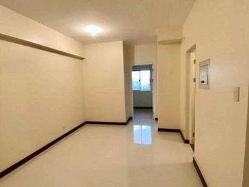5%DP payable in 12 month Condo in laspinas alea residences near  ST. DOMINIC ACADEMY COLLEGE ,ST.JOSEPH'S ACADEM