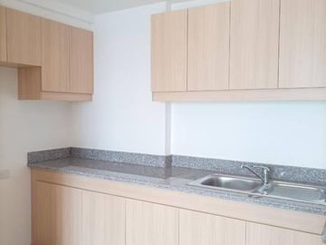 RFO 3 BEDROOM CONDO IN LASPINAS ALEA RESIDENCES NEAR   ST. DOMINIC ACADEMY COLLEGE ,ST.JOSEPH'S ACADEMY
