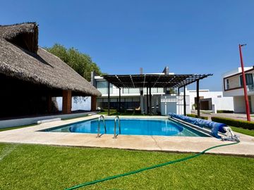 Moderna Casa en Venta Fraccionamiento Bambú Atlixco, Puebla
