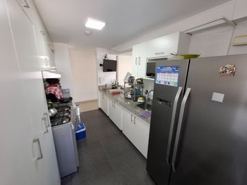 VENDO BELLO DPTO. 3DORM. URB. SANTA LEONOR - CHORRILLOS.