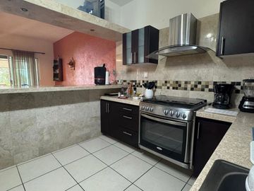 CASA EN FRACCIONAMIENTO CON VIGILANCIA