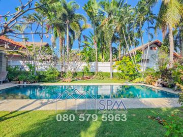 Pool Villa for sale at Hana Village Paknampranburi, 1.8 km from Khaokalok Beach, price 8.9 Million