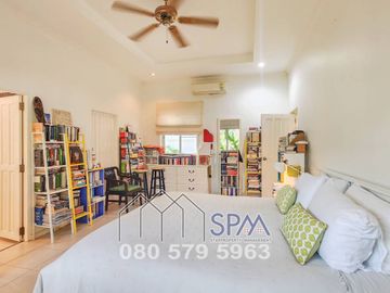 Pool Villa for sale at Hana Village Paknampranburi, 1.8 km from Khaokalok Beach, price 8.9 Million