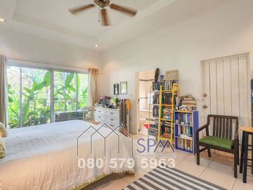 Pool Villa for sale at Hana Village Paknampranburi, 1.8 km from Khaokalok Beach, price 8.9 Million