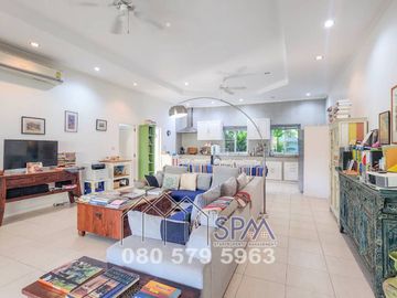 Pool Villa for sale at Hana Village Paknampranburi, 1.8 km from Khaokalok Beach, price 8.9 Million