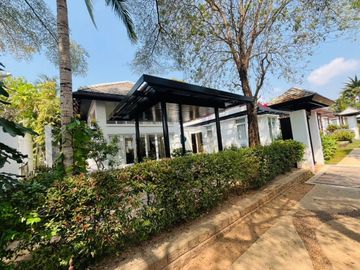 LUXURY BEACHFRONT MODERN TROPICAL VILLA – RAYONG | JUST 30 METERS TO THE BEACH.