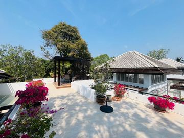 LUXURY BEACHFRONT MODERN TROPICAL VILLA – RAYONG | JUST 30 METERS TO THE BEACH.