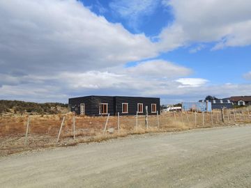 EN VENTA PARCELA CON CASA EN PUNTA ARENAS, SECTOR LEÑADURA