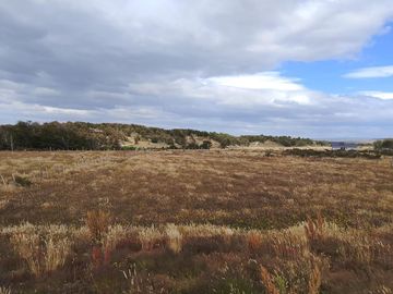 EN VENTA PARCELA CON CASA EN PUNTA ARENAS, SECTOR LEÑADURA