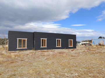 EN VENTA PARCELA CON CASA EN PUNTA ARENAS, SECTOR LEÑADURA