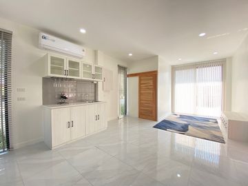 Brand new 3 bed house for sale in Doi Saket, Chiang Mai