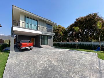 Brand new 3 bed house for sale in Doi Saket, Chiang Mai
