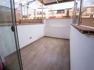 VENTA EXCELENTE DUPLEX EN SANTA CATALINA
