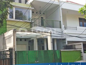Rumah Cempaka Putih Barat Cempaka Putih, Jakarta Pusat