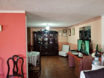 venta de casa en sector arupos , valle de los chillos
