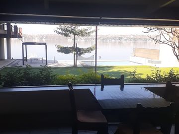 TEQUESQUITENGO ESPECTACULAR RESIDENCIA A ORILLA DEL LAGO 8 RECAMARAS