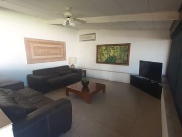 TEQUESQUITENGO ESPECTACULAR RESIDENCIA A ORILLA DEL LAGO 8 RECAMARAS