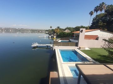 TEQUESQUITENGO ESPECTACULAR RESIDENCIA A ORILLA DEL LAGO 8 RECAMARAS