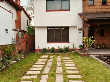 Casa en RENTA a 2 cuadras del centro de Tepotzotlán Edo. México! 4H, 3.5B, 4E!!!