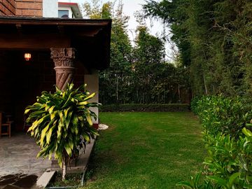 Casa en RENTA a 2 cuadras del centro de Tepotzotlán Edo. México! 4H, 3.5B, 4E!!!