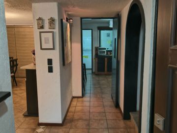 Casa en RENTA a 2 cuadras del centro de Tepotzotlán Edo. México! 4H, 3.5B, 4E!!!