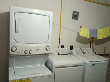 Casa en RENTA a 2 cuadras del centro de Tepotzotlán Edo. México! 4H, 3.5B, 4E!!!