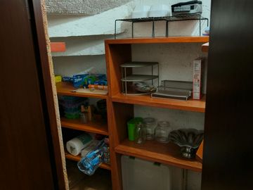 Casa en RENTA a 2 cuadras del centro de Tepotzotlán Edo. México! 4H, 3.5B, 4E!!!