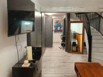 Casa en RENTA a 2 cuadras del centro de Tepotzotlán Edo. México! 4H, 3.5B, 4E!!!