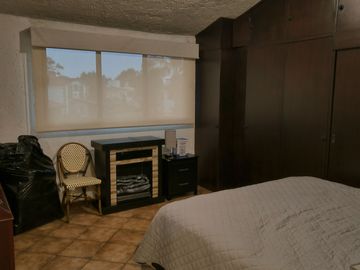 Casa en RENTA a 2 cuadras del centro de Tepotzotlán Edo. México! 4H, 3.5B, 4E!!!