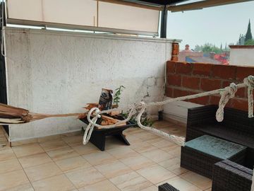 Casa en RENTA a 2 cuadras del centro de Tepotzotlán Edo. México! 4H, 3.5B, 4E!!!
