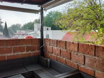 Casa en RENTA a 2 cuadras del centro de Tepotzotlán Edo. México! 4H, 3.5B, 4E!!!