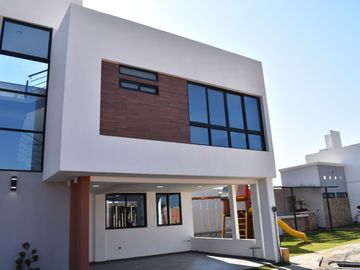 Casa en venta en Cuautlancingo, Puebla 🏡