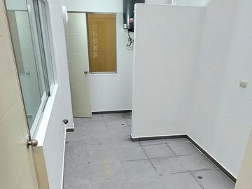 Departamento en 1er piso elevado San Borja