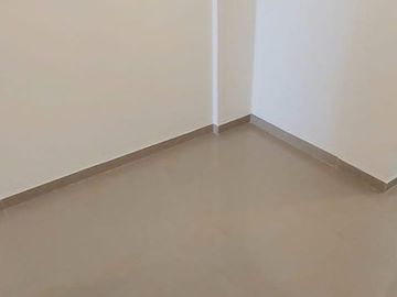 Departamento en 1er piso elevado San Borja