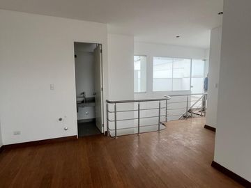 LUJOSO Y CONFORTABLE DUPLEX 4DORM 3ESTAC ZONA RESIDENCIAL