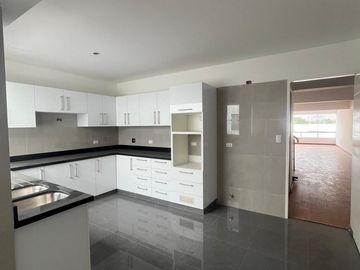 LUJOSO Y CONFORTABLE DUPLEX 4DORM 3ESTAC ZONA RESIDENCIAL