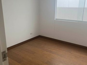 LUJOSO Y CONFORTABLE DUPLEX 4DORM 3ESTAC ZONA RESIDENCIAL