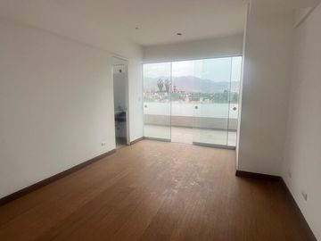 LUJOSO Y CONFORTABLE DUPLEX 4DORM 3ESTAC ZONA RESIDENCIAL
