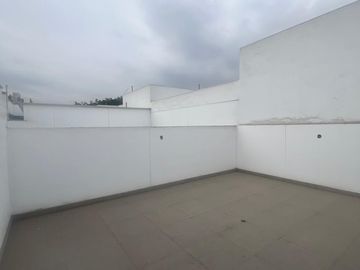 LUJOSO Y CONFORTABLE DUPLEX 4DORM 3ESTAC ZONA RESIDENCIAL