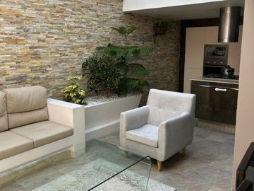 PRECIOSA Y AMPLÍSIMA CASA DE 185M2 EN EL SECTOR DE PALERMO.