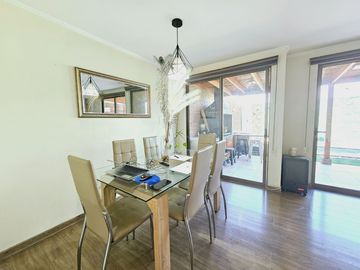 CASA EN VENTA EN ALBERTO UNDURRAGA, HUECHURABA