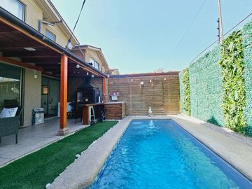 CASA EN VENTA EN ALBERTO UNDURRAGA, HUECHURABA