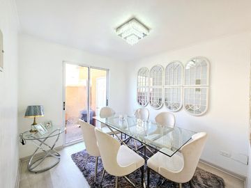 ESPECTACULAR Y HERMOSA¡¡ CASA COMPLETAMENTE REMODELADA, 4 DORMITORIOS