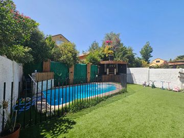 ESPECTACULAR Y HERMOSA¡¡ CASA COMPLETAMENTE REMODELADA, 4 DORMITORIOS
