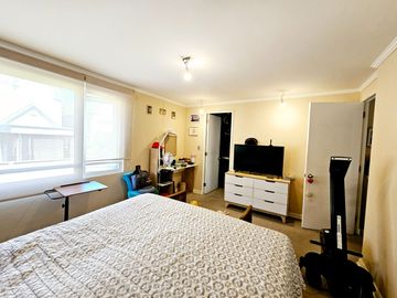 ESTUPENDA CASA 4D,3 BAÑOS, 3 PISOS EN PEDRO FONTOVA