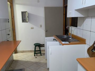 ALQUILER DE DEPARTAMENTO EN 1er. PISO Y FRENTE A PARQUE EN SAN MIGUEL
