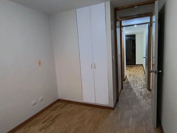 ALQUILER DE DEPARTAMENTO EN 1er. PISO Y FRENTE A PARQUE EN SAN MIGUEL