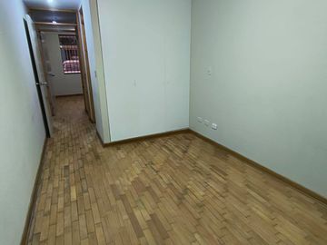 ALQUILER DE DEPARTAMENTO EN 1er. PISO Y FRENTE A PARQUE EN SAN MIGUEL