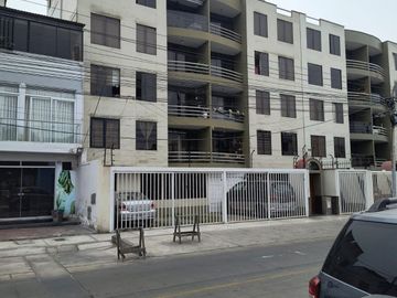 ALQUILER DE DEPARTAMENTO EN 1er. PISO Y FRENTE A PARQUE EN SAN MIGUEL